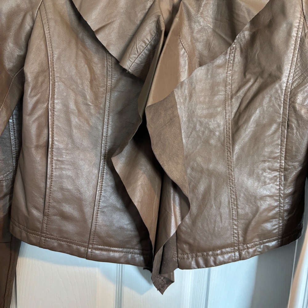 Neiman Marcus Exclusive Brown Genuine Leather Ruffle Draped Front Jacket Medium - Picture 4 of 15